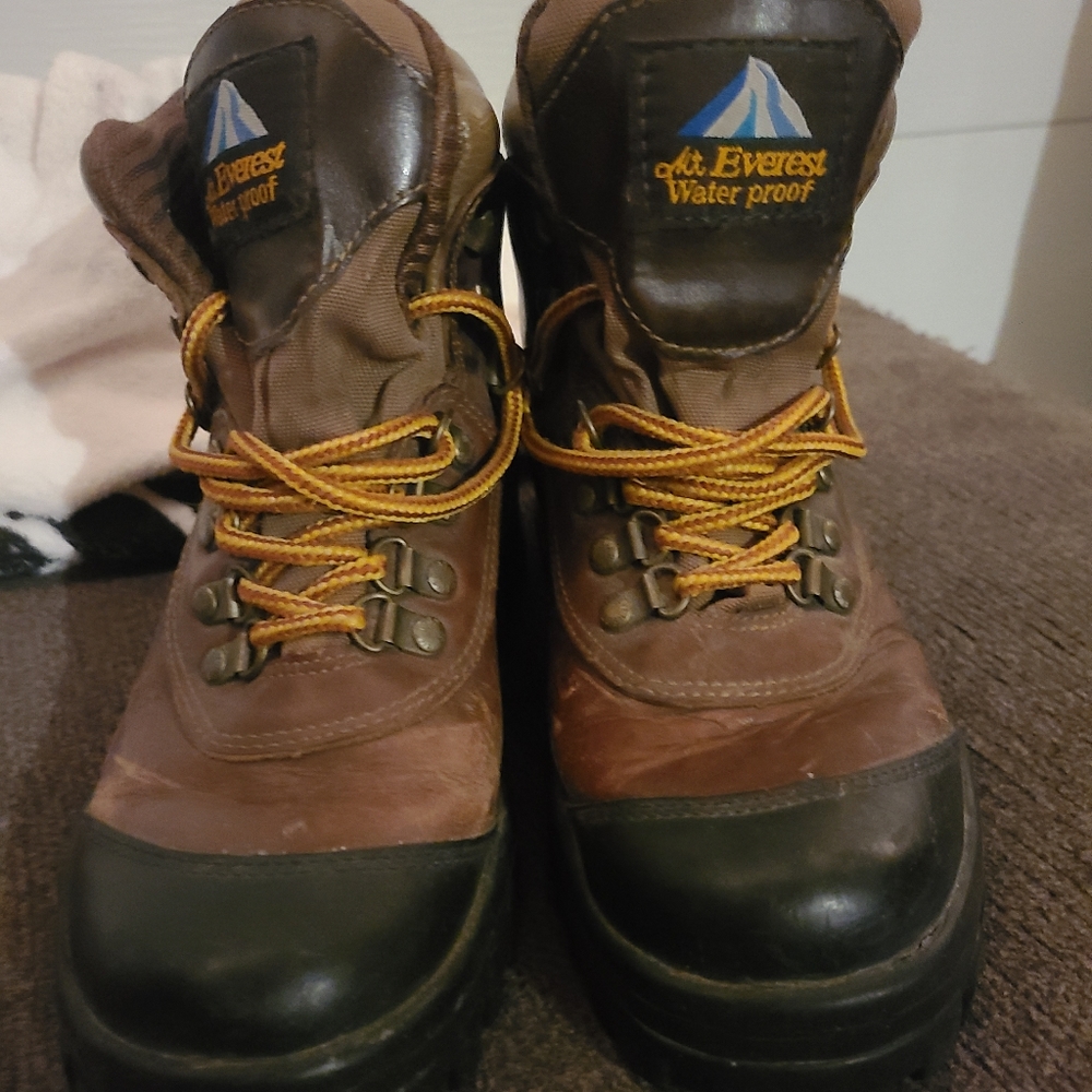 Mt Everest Waterproof Hiking Boots